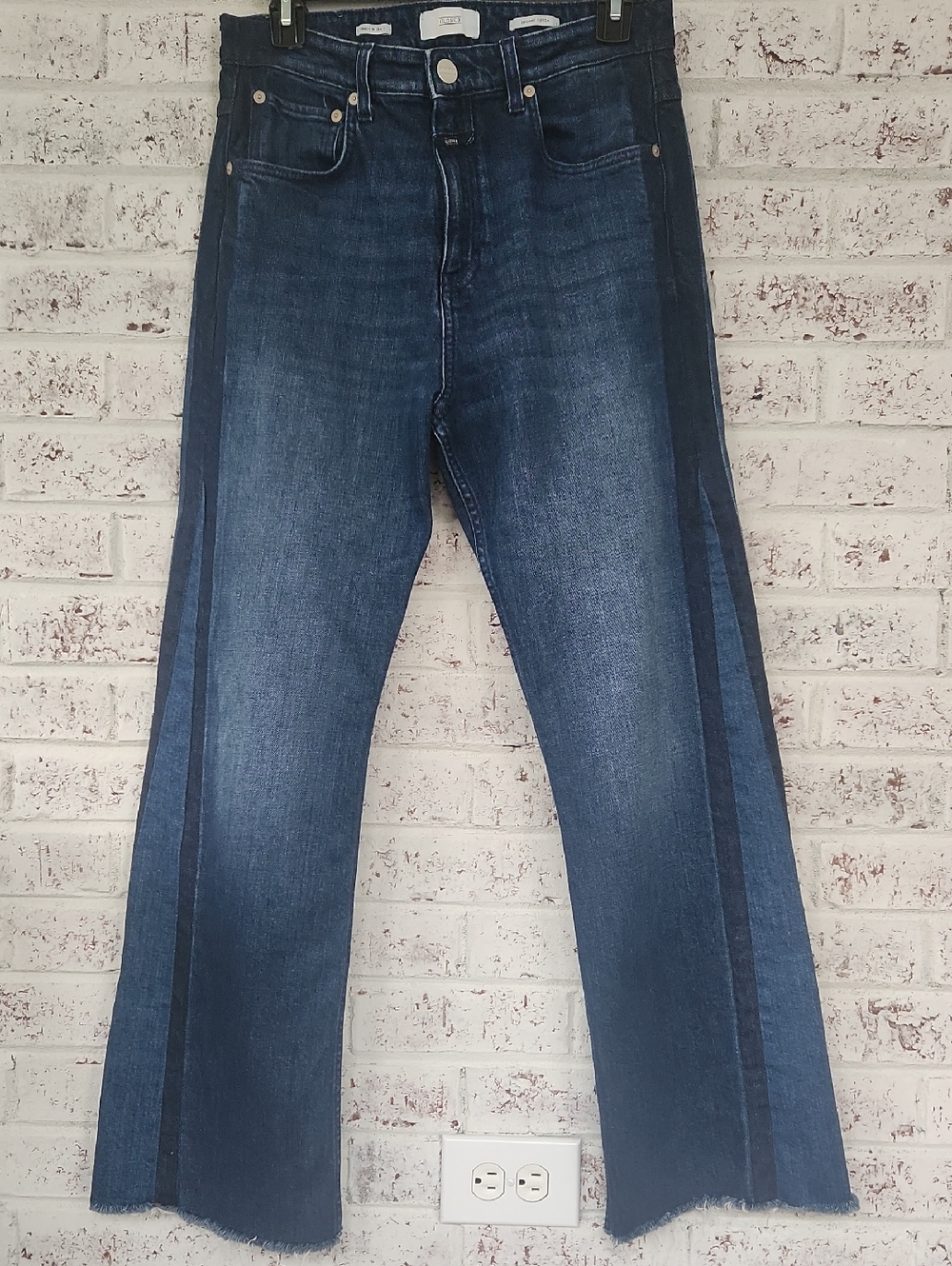 Closed Women's Organic Cotton Flare Jeans- Made In Italy